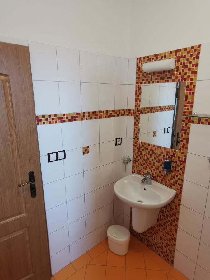 Pension Kiwi Mikulov Dış mekan fotoğraf