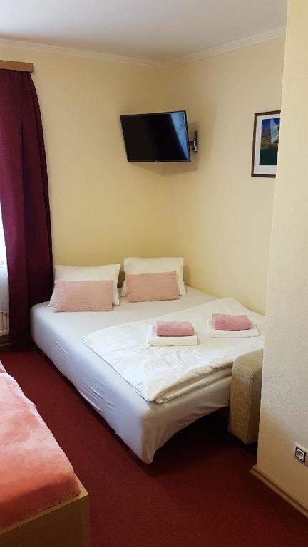 Pension Kiwi Mikulov Dış mekan fotoğraf